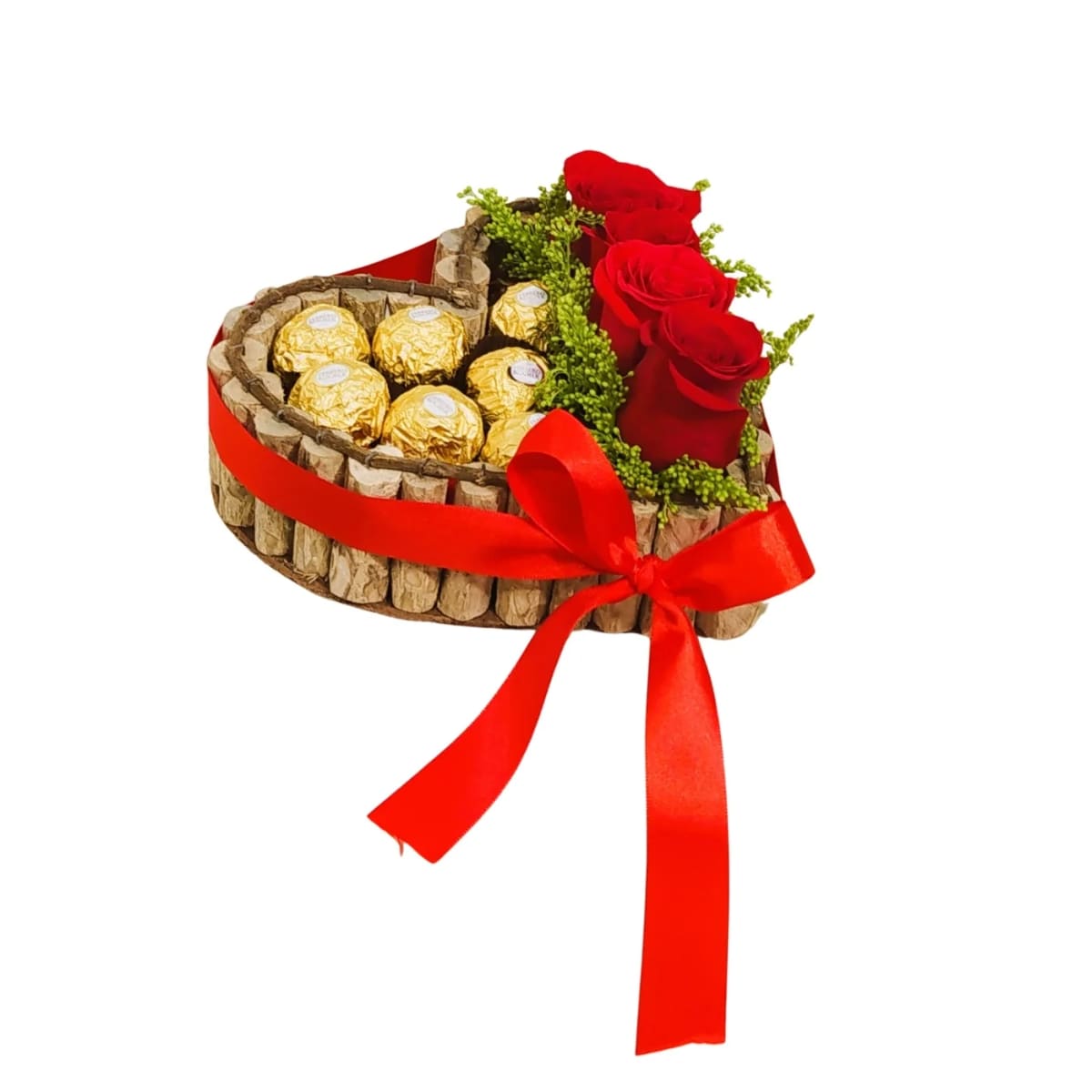 Cesta Romântica Coração Rústico P 4 Botões de Rosa e 7 Ferrero